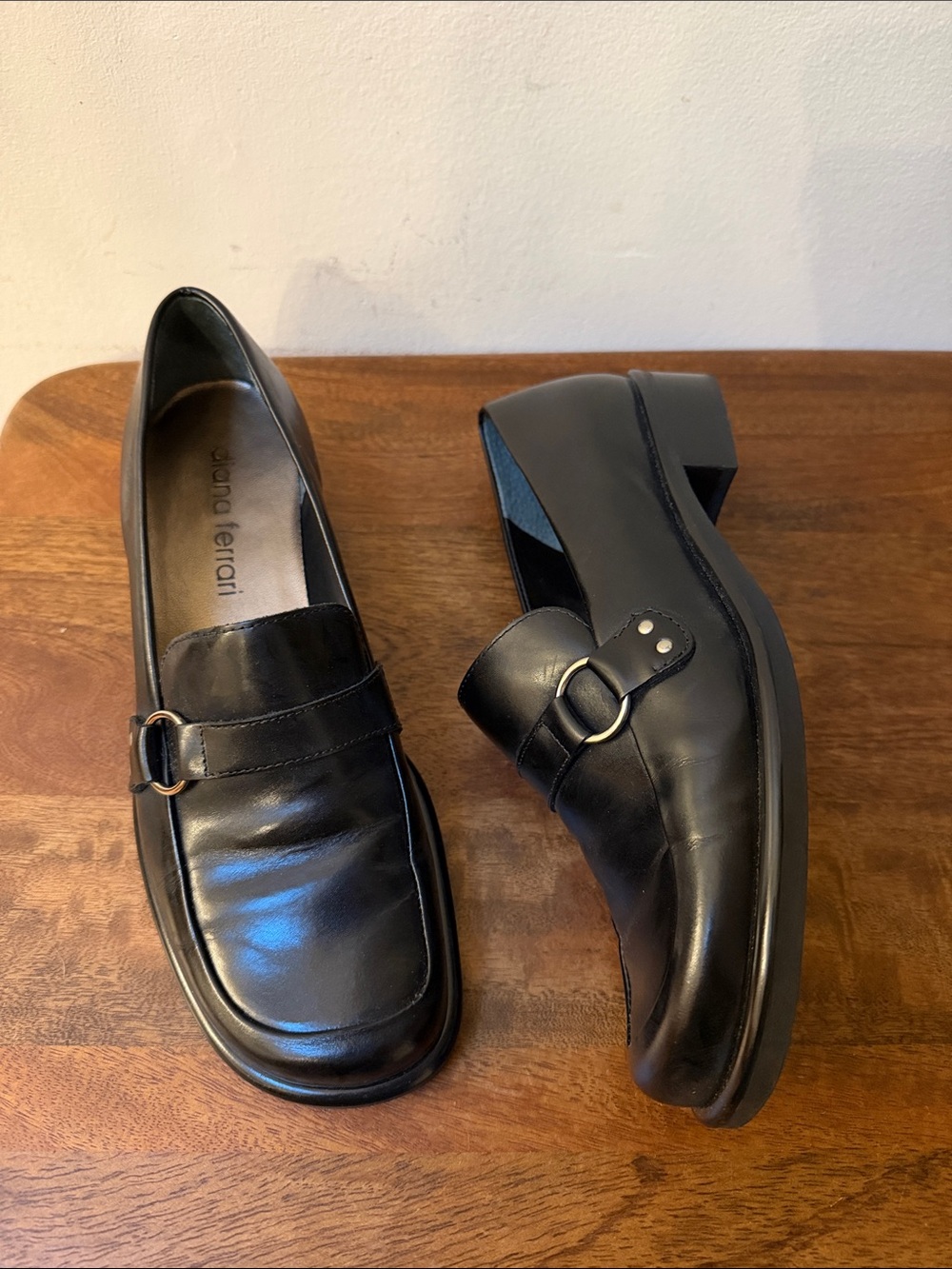 Diana Ferrari Square Toe Black Leather Loafers Y2K Preppy Academic Size 8